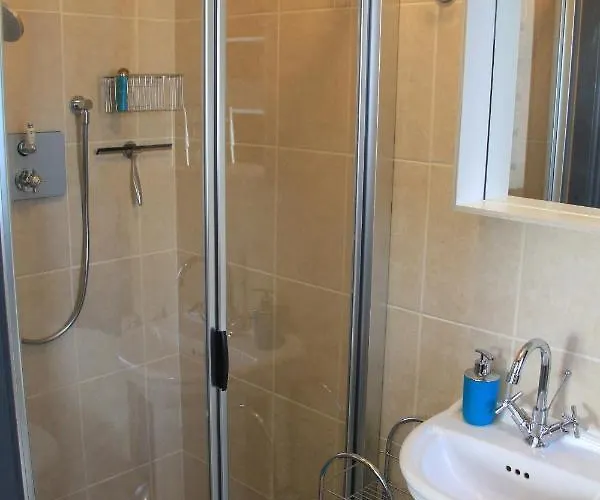 Uisce Beatha House B&B